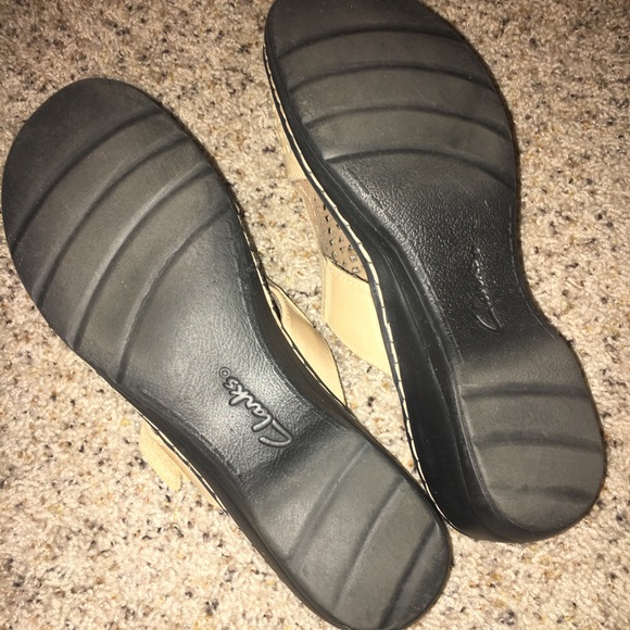 Clark’s Slide on Sandals Size 7 - Picture 4 of 4